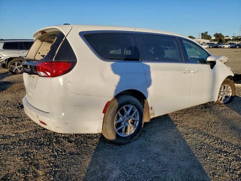 2022 Chrysler Voyager, VIN 2C4RC1CG4NR166127. Фото 3 з 6 з аукціону Copart. Каталог авто зі США OpenDataCar.