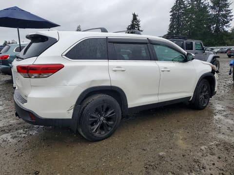 2018 Toyota Highlander, VIN 5TDBZRFH0JS805074. Фото 3 з 6 з аукціону Copart. Каталог авто зі США OpenDataCar.