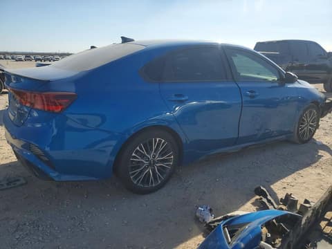 2023 Kia Forte, VIN 3KPF54AD2PE601674. Zdjęcie 3 z 6 z aukcji Copart. Katalog aut z USA OpenDataCar.