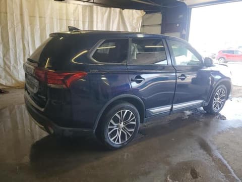 2018 Mitsubishi Outlander, VIN JA4AZ3A30JZ070870. Фото 3 з 6 з аукціону Copart. Каталог авто зі США OpenDataCar.