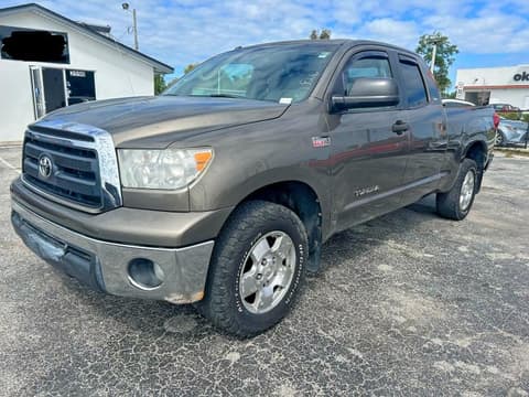 2011 Toyota Tundra, VIN 5TFUY5F12BX183886. Фото 2 з 6 з аукціону Copart. Каталог авто зі США OpenDataCar.