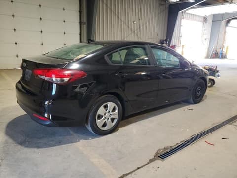 2017 Kia Forte, VIN 3KPFK4A72HE073087. Фото 3 з 6 з аукціону Copart. Каталог авто зі США OpenDataCar.