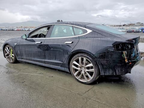 2015 Tesla Model S, VIN 5YJSA1E26FF119784. Фото 2 з 6 з аукціону Copart. Каталог авто зі США OpenDataCar.