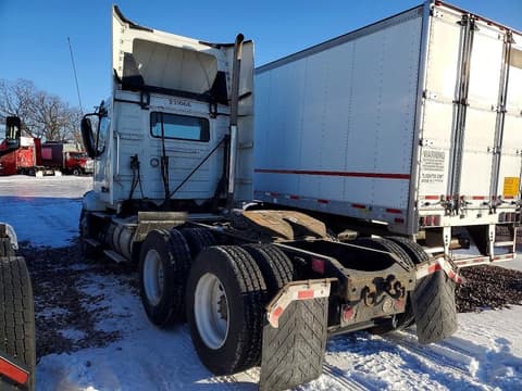 2023 Volvo VNL, VIN 4V4NC9EG3PN316632. Фото 3 з 6 з аукціону Copart. Каталог авто зі США OpenDataCar.