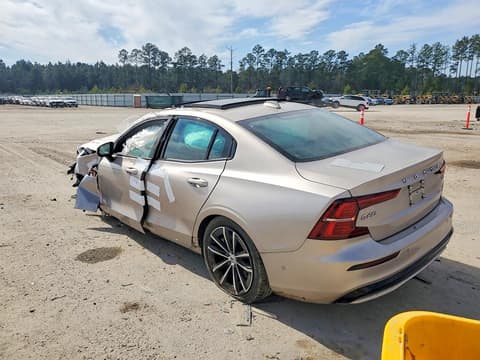 2025 Volvo S60, VIN 7JRH60FC0SG364935. Фото 2 з 6 з аукціону Copart. Каталог авто зі США OpenDataCar.