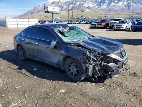 2017 Nissan Altima, VIN 1N4AL3AP4HC120845. Фото 4 з 6 з аукціону Copart. Каталог авто зі США OpenDataCar.