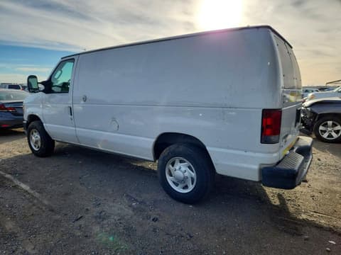 2011 Ford Econoline, VIN 1FTNE2EL4BDA10354. Zdjęcie 2 z 6 z aukcji Copart. Katalog aut z USA OpenDataCar.