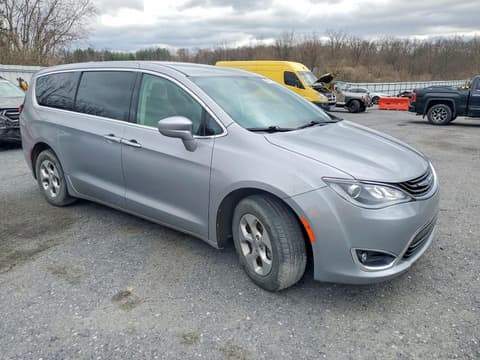 2017 Chrysler Pacifica, VIN 2C4RC1H72HR500703. Zdjęcie 4 z 6 z aukcji Copart. Katalog aut z USA OpenDataCar.