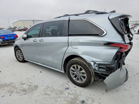 2021 Toyota Sienna, VIN 5TDYRKECXMS034781. Фото 2 з 6 з аукціону Copart. Каталог авто зі США OpenDataCar.
