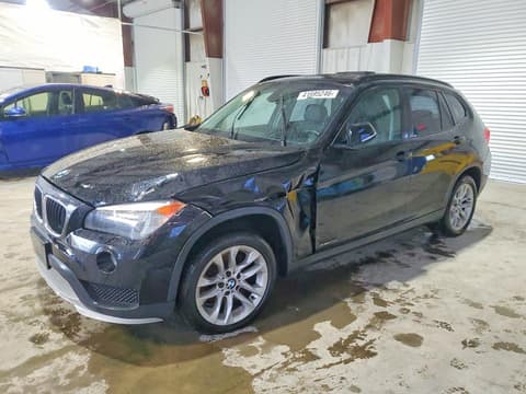 2015 Bmw X1, VIN WBAVL1C56FVY33126. Фото 1 з 6 з аукціону Copart. Каталог авто зі США OpenDataCar.