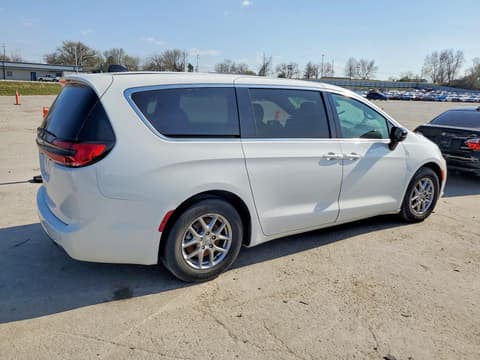 2026 Chrysler Pacifica, VIN 2C4RC1BG9TR155512. Фото 3 з 6 з аукціону Copart. Каталог авто зі США OpenDataCar.