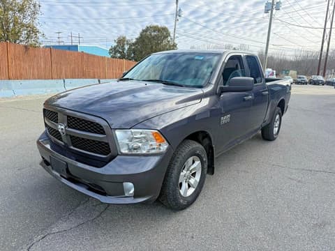 2017 Ram 1500, VIN 1C6RR7FG5HS726356. Фото 2 з 6 з аукціону Copart. Каталог авто зі США OpenDataCar.