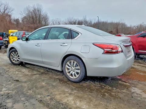 2015 Nissan Altima, VIN 1N4AL3APXFN887858. Фото 2 з 6 з аукціону Copart. Каталог авто зі США OpenDataCar.