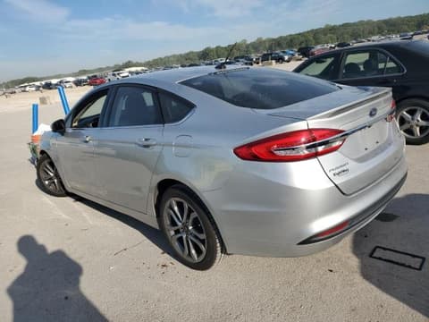 2017 Ford Fusion, VIN 3FA6P0HDXHR335393. Фото 2 з 6 з аукціону Copart. Каталог авто зі США OpenDataCar.