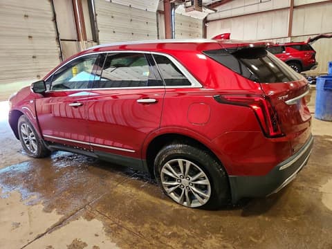 2021 Cadillac XT5, VIN 1GYKNCRS4MZ152147. Zdjęcie 2 z 6 z aukcji Copart. Katalog aut z USA OpenDataCar.