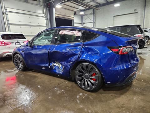 2024 Tesla Model Y, VIN 7SAYGDEF9RA273682. Фото 2 з 6 з аукціону Copart. Каталог авто зі США OpenDataCar.