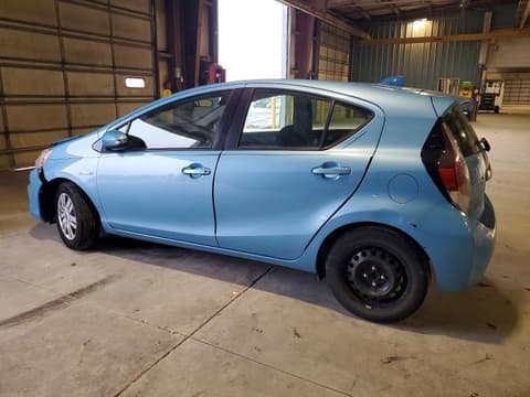 2015 Toyota Prius C, VIN JTDKDTB32F1096769. Фото 2 з 6 з аукціону Copart. Каталог авто зі США OpenDataCar.