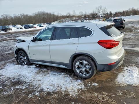 2017 Bmw X1, VIN WBXHT3C37H5F85620. Фото 2 из 6 с аукциона Copart. Каталог авто из США OpenDataCar.