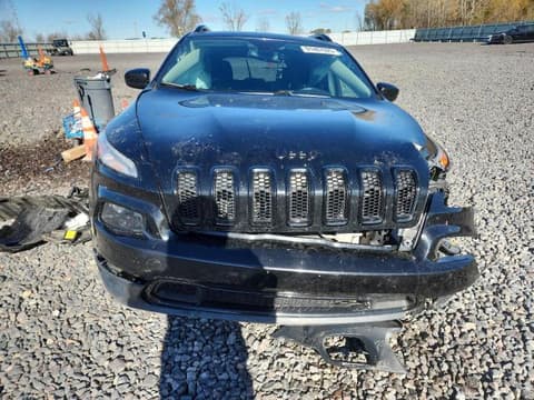 2018 Jeep Cherokee, VIN 1C4PJLCB4JD552136. Фото 5 з 6 з аукціону Copart. Каталог авто зі США OpenDataCar.