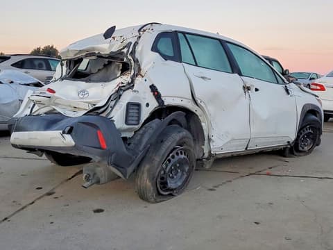 2024 Toyota Corolla Cross, VIN 7MUAAAAG7RV084207. Фото 3 з 6 з аукціону Copart. Каталог авто зі США OpenDataCar.