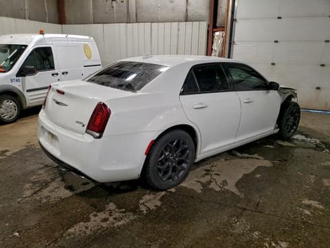 2019 Chrysler 300, VIN 2C3CCAGG8KH682528. Фото 3 из 6 с аукциона Copart. Каталог авто из США OpenDataCar.