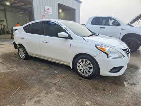 2017 Nissan Versa, VIN 3N1CN7AP5HL811068. Фото 4 з 6 з аукціону Copart. Каталог авто зі США OpenDataCar.