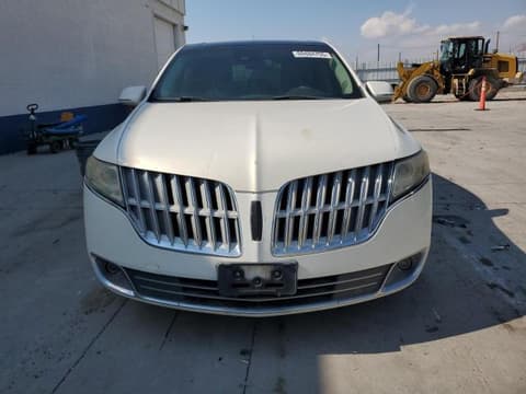 2012 Lincoln MKT, VIN 2LMHJ5AT9CBL53684. Фото 5 з 6 з аукціону Copart. Каталог авто зі США OpenDataCar.