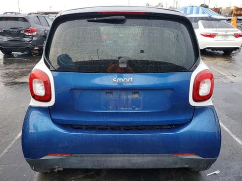 2016 Smart Fortwo, VIN WMEFJ5DAXGK055451. Фото 6 з 6 з аукціону Copart. Каталог авто зі США OpenDataCar.