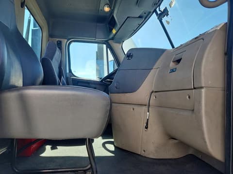 2015 Freightliner Cascadia, VIN 1FUBGEDV6FLGF2420. Фото 5 з 6 з аукціону Copart. Каталог авто зі США OpenDataCar.