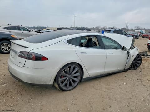 2013 Tesla Model S, VIN 5YJSA1CP7DFP08029. Фото 3 з 6 з аукціону Copart. Каталог авто зі США OpenDataCar.
