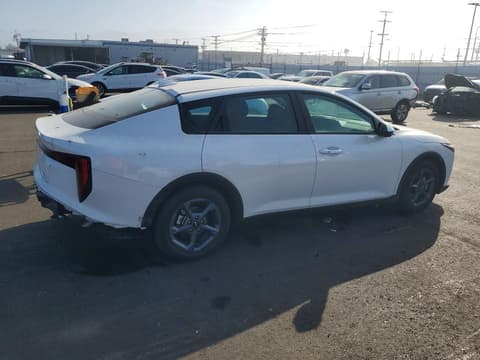 2025 Kia K4, VIN 3KPFT4DE2SE180154. Фото 3 з 6 з аукціону Copart. Каталог авто зі США OpenDataCar.