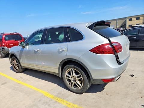 2014 Porsche Cayenne, VIN WP1AF2A20ELA38413. Фото 2 з 6 з аукціону Copart. Каталог авто зі США OpenDataCar.
