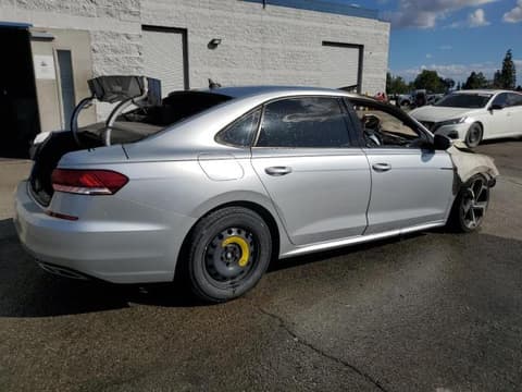 2021 Volkswagen Passat, VIN 1VWMA7A38MC004444. Фото 3 из 6 с аукциона Copart. Каталог авто из США OpenDataCar.