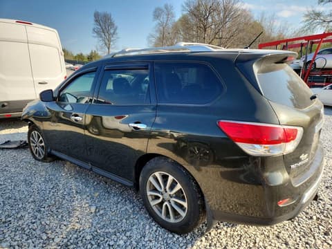 2016 Nissan Pathfinder, VIN 5N1AR2MM3GC641327. Фото 2 з 6 з аукціону Copart. Каталог авто зі США OpenDataCar.