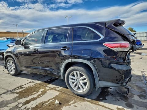 2014 Toyota Highlander, VIN 5TDBKRFH4ES010717. Фото 2 з 6 з аукціону Copart. Каталог авто зі США OpenDataCar.