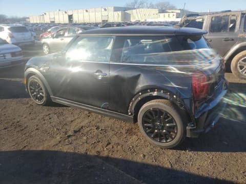 2024 Mini Cooper, VIN WMW33DH02R2V54235. Фото 2 з 6 з аукціону Copart. Каталог авто зі США OpenDataCar.