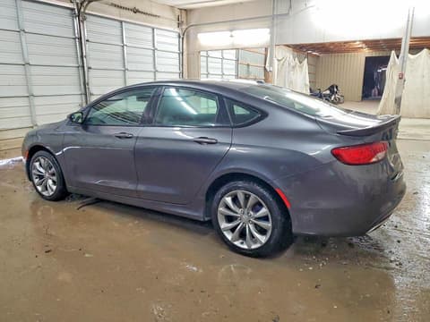2015 Chrysler 200, VIN 1C3CCCBG4FN643807. Фото 2 з 6 з аукціону Copart. Каталог авто зі США OpenDataCar.