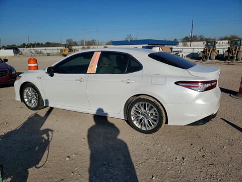 2018 Toyota Camry Hybrid, VIN 4T1B21HK1JU004420. Фото 2 з 6 з аукціону Copart. Каталог авто зі США OpenDataCar.