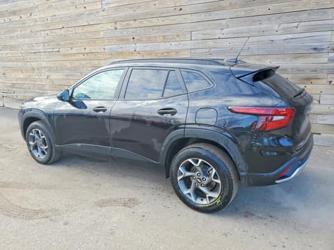 2025 Chevrolet Trax, VIN KL77LHEP2SC150460. Фото 2 з 6 з аукціону Copart. Каталог авто зі США OpenDataCar.