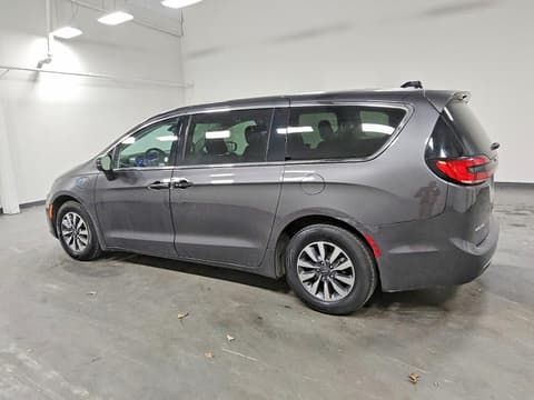 2023 Chrysler Pacifica, VIN 2C4RC1L72PR523033. Фото 2 з 6 з аукціону Copart. Каталог авто зі США OpenDataCar.