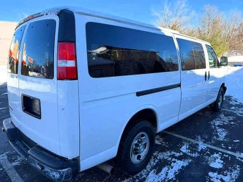 2021 Chevrolet Express 3500, VIN 1GAZGPF75M1261097. Фото 3 з 6 з аукціону Copart. Каталог авто зі США OpenDataCar.