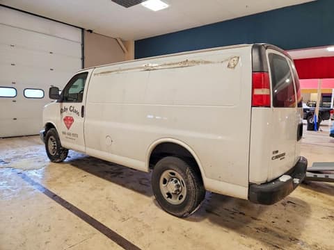 2012 Chevrolet Express 2500, VIN 1GCWGFFAXC1103398. Фото 2 з 6 з аукціону Copart. Каталог авто зі США OpenDataCar.