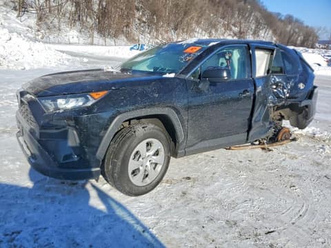 2022 Toyota RAV4, VIN 2T3F1RFV7NW276371. Фото 1 з 6 з аукціону Copart. Каталог авто зі США OpenDataCar.