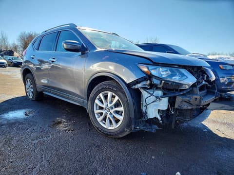 2017 Nissan Rogue, VIN KNMAT2MV6HP599339. Zdjęcie 4 z 6 z aukcji Copart. Katalog aut z USA OpenDataCar.