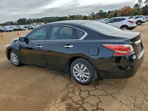 2015 Nissan Altima, VIN 1N4AL3AP0FN314371. Фото 2 з 6 з аукціону Copart. Каталог авто зі США OpenDataCar.