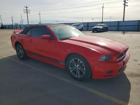 2014 Ford Mustang, VIN 1ZVBP8EM2E5294913. Фото 4 з 6 з аукціону Copart. Каталог авто зі США OpenDataCar.