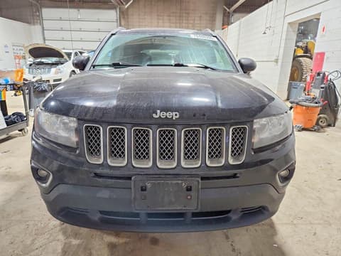 2017 Jeep Compass, VIN 1C4NJDEB7HD100749. Фото 5 з 6 з аукціону Copart. Каталог авто зі США OpenDataCar.