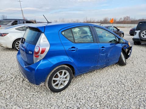 2014 Toyota Prius C, VIN JTDKDTB39E1067896. Фото 3 з 6 з аукціону Copart. Каталог авто зі США OpenDataCar.