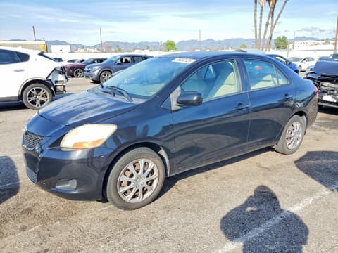 2010 Toyota Yaris, VIN JTDBT4K31A1372568. Фото 1 з 6 з аукціону Copart. Каталог авто зі США OpenDataCar.