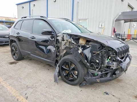 2018 Jeep Cherokee, VIN 1C4PJLCX7JD558640. Фото 4 з 6 з аукціону Copart. Каталог авто зі США OpenDataCar.